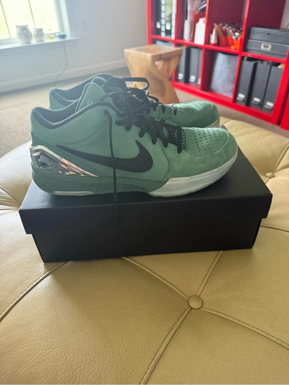 Nike Kobe 4 Girl Dad - Size 10